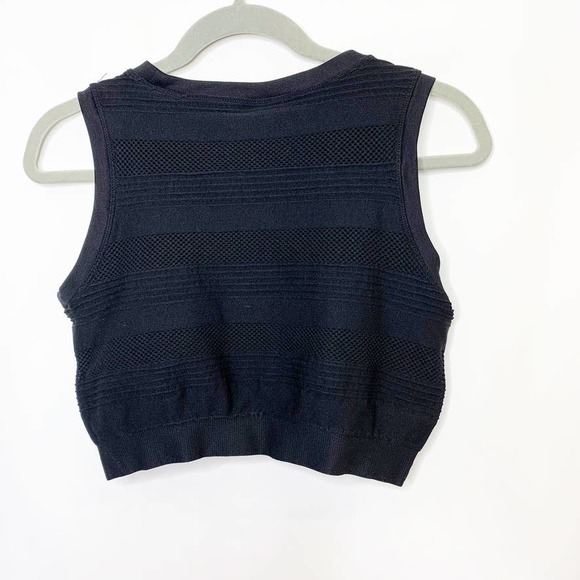 Fabletics Sandra Midi athletic Crop Top Tank - Picture 5 of 6